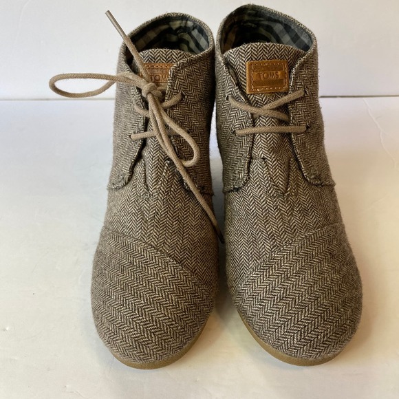 TOMS 'Desert' Herringbone Wedge Bootie - Picture 8 of 16